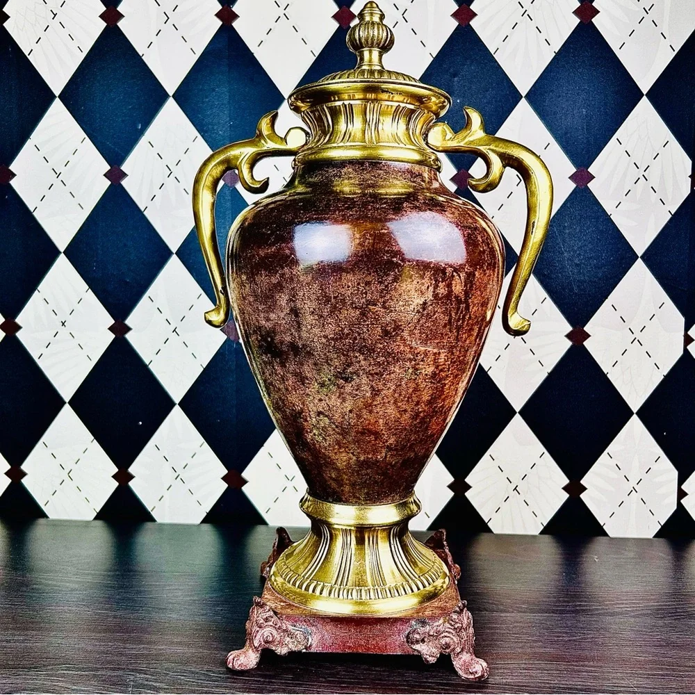 Neoclassical Gilt Metal Urn Pair Mid Century Modern‎ Hollywood Regency Luxury - Picture 6 of 16